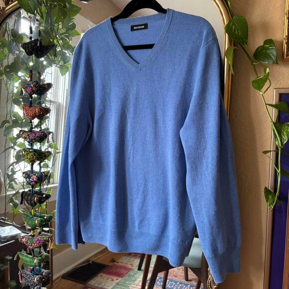 Naadam Blue Cashmere V-Neck Sweater Large Quality Luxury - Picture 2 of 5